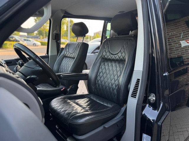 Foto 4 van Volkswagen Transporter 2.0 TDI L2H1 DC Comfortline Automaat Dubbele Cabine Leer Exenon Airco Navi Cr