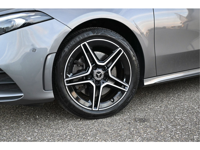 Foto 4 van Mercedes-Benz A-Klasse 250 e Business Solution AMG Limited | Head Up | 360 | Memory | Widescreen | A