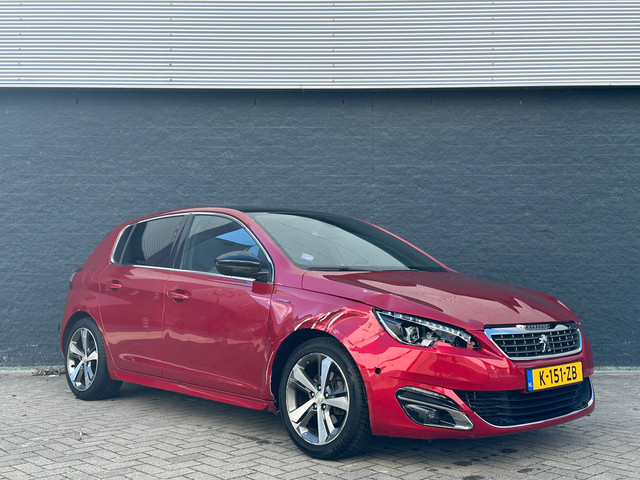 Foto 10 van Peugeot 308 1.2 GT-Line Automaat Glazendak Leer