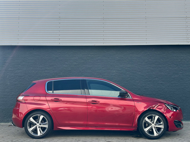 Foto 9 van Peugeot 308 1.2 GT-Line Automaat Glazendak Leer