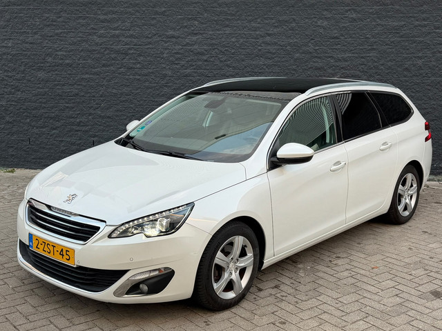 Foto 2 van Peugeot 308 SW 1.2 Automaat Glazendak Leer Led Xenon Nap Orgineel nederlands