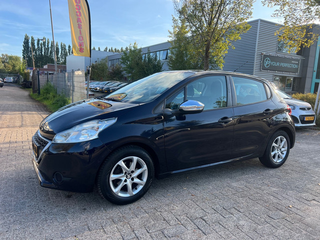Foto 3 van Peugeot 208 1.0 VTi Access - LET OP TIK IN DE MOTOR !