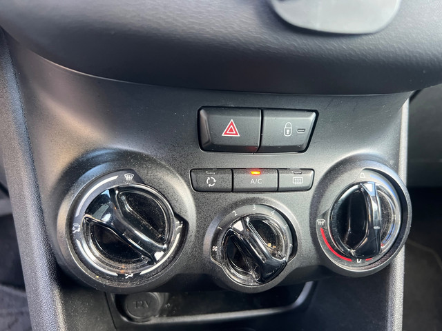 Foto 8 van Peugeot 208 1.0 VTi Access - LET OP TIK IN DE MOTOR !
