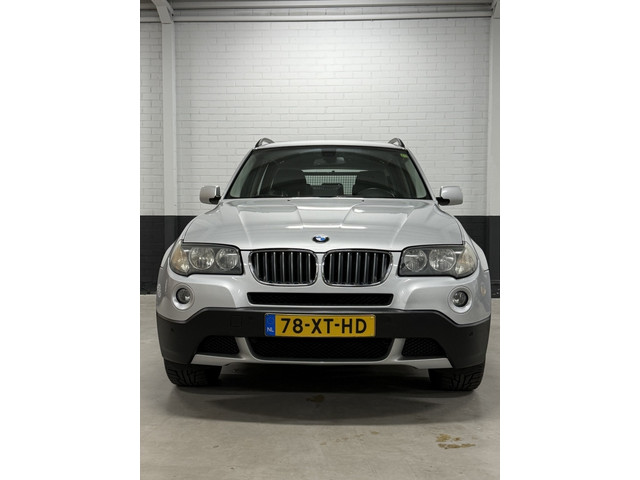 Foto 5 van BMW X3 2.5si Executive Youngtimer! PDC/Leer/Carplay/Alarm/Plaatje van een auto!