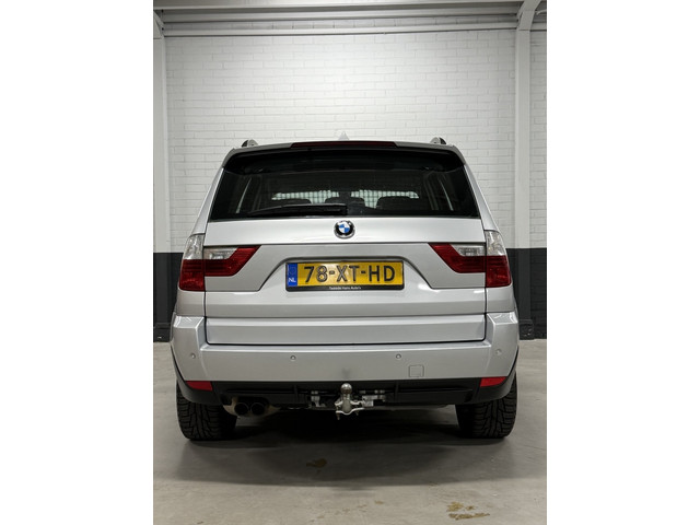 Foto 9 van BMW X3 2.5si Executive Youngtimer! PDC/Leer/Carplay/Alarm/Plaatje van een auto!
