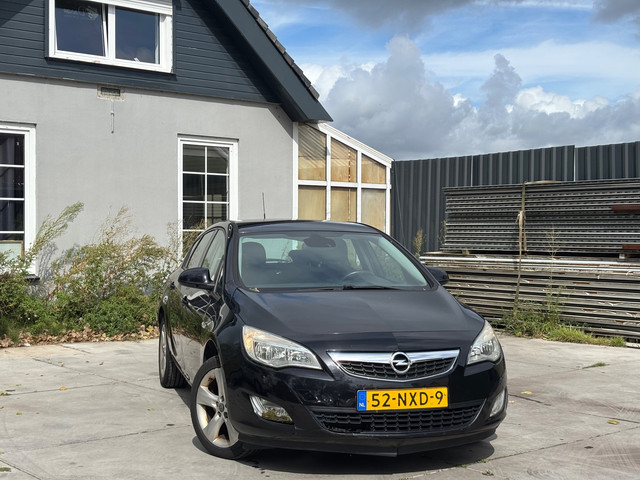 Foto 8 van Opel Astra 1.4 Turbo Edition | Airco | El. Ramen | Lees tekst | Meeneemprijs!