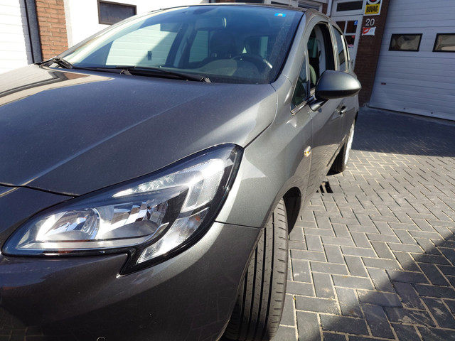 Foto 8 van Opel Corsa 1.4 Online Edition, Automaat, 1e eigenaar, Dealer onderhouden