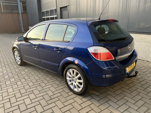 Foto 9 van Opel Astra 1.4 Enjoy | Exportprijs (bj 2005)