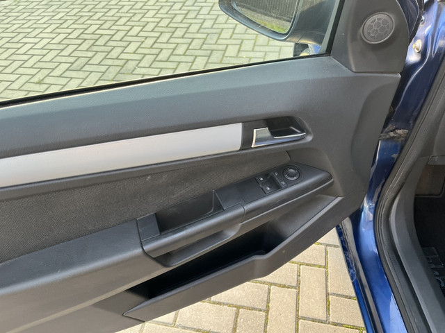 Foto 5 van Opel Astra 1.4 Enjoy | Exportprijs (bj 2005)