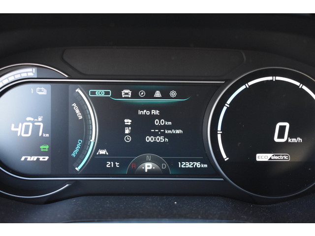 Foto 3 van Kia E-Niro ComfortLine 64 kWh | SOH 97.6% | DEALER ONDERHOUDEN | NAP | APPLE CARPLAY | ANDROID AUTO