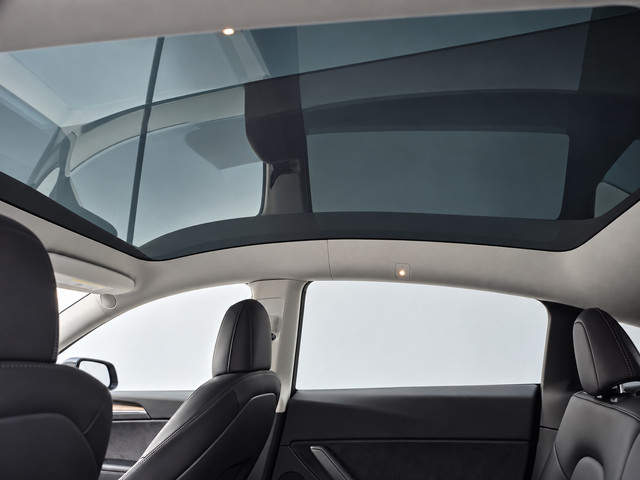 Foto 6 van Tesla Model Y Long Range AWD 75 kWh