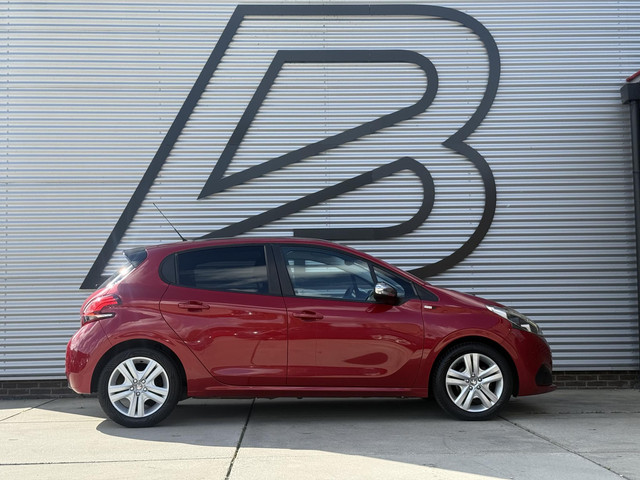 Foto 9 van Peugeot 208 1.2 PureTech Allure Pano|Clima|Cruise|Stoelverwarming|APK tot 02-2027