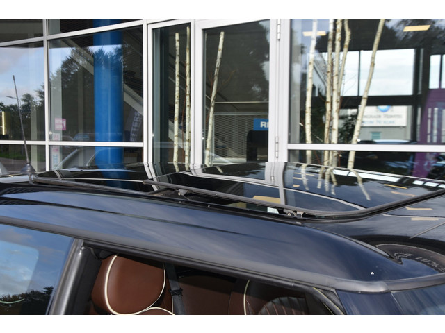 Foto 4 van Mini Clubman 1.6 Cooper Chili | Panorama | Leder | Stoelverw. | NAP