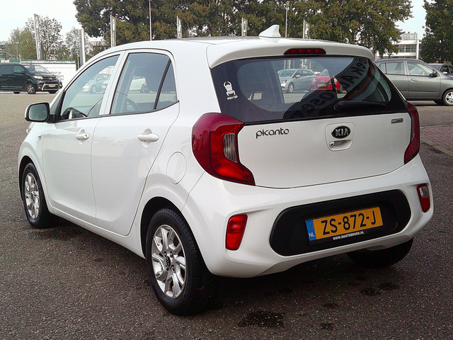 Foto 9 van Kia Picanto 1.0 MPi DynamicLine Staat in Hardenberg