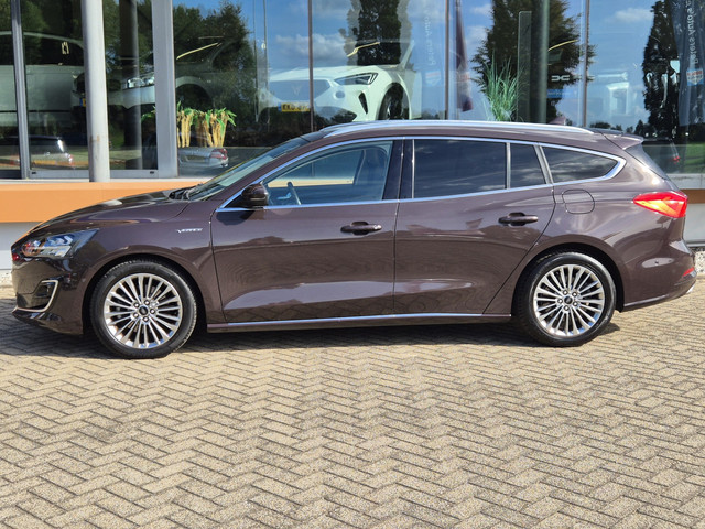 Foto 10 van Ford Focus Wagon 1.0 EcoBoost Vignale / Winterpakket / 1ste eigenaar