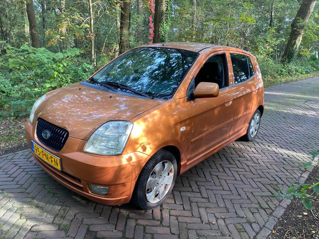 Foto 3 van Kia Picanto 1.0 EX Sport