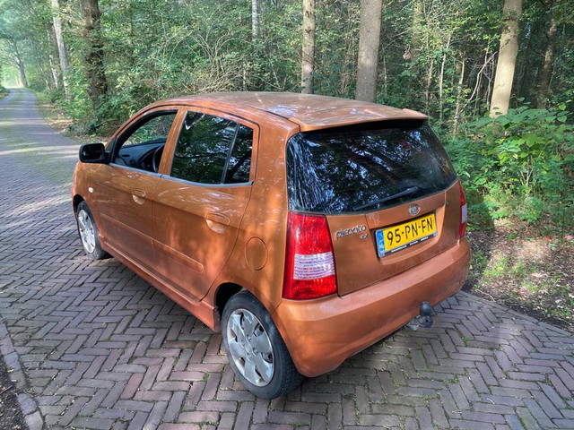 Foto 5 van Kia Picanto 1.0 EX Sport