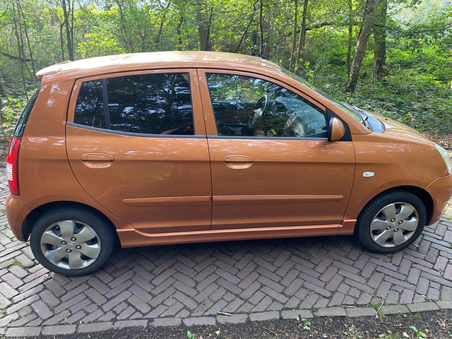 Foto 8 van Kia Picanto 1.0 EX Sport