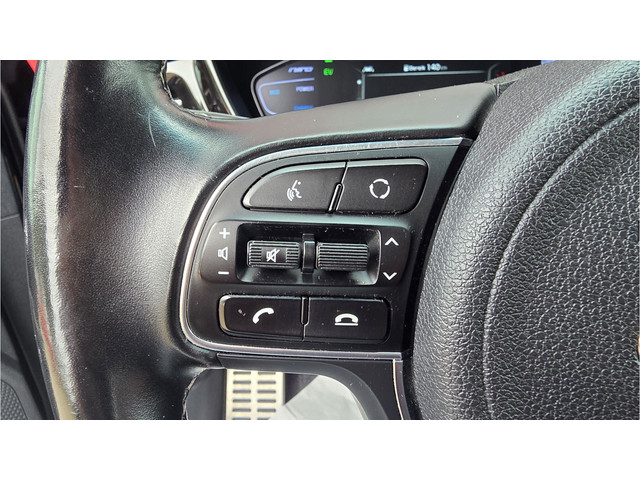 Foto 5 van Kia Niro 1.6 GDi PHEV DynamicPlusLine | Trekhaak | parkeersensoren voor en achter | Stoelverwarming