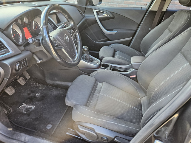 Foto 7 van Opel Astra Sports Tourer 1.7 CDTi S/S Business + (bj 2013)