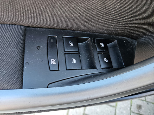 Foto 8 van Opel Astra Sports Tourer 1.7 CDTi S/S Business + (bj 2013)