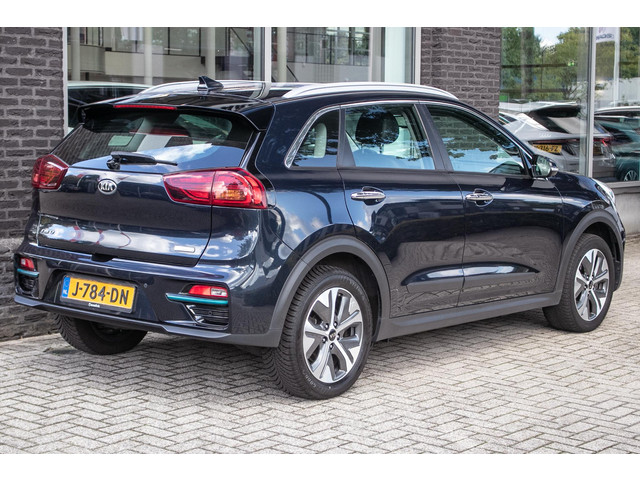 Foto 10 van Kia e-Niro DynamicLine 64 kWh | SOH 99,2% |3 Fase | all season banden