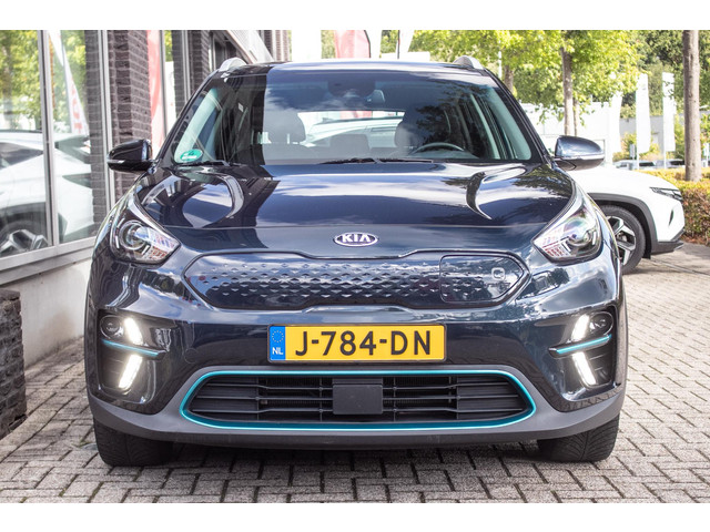 Foto 3 van Kia e-Niro DynamicLine 64 kWh | SOH 99,2% |3 Fase | all season banden