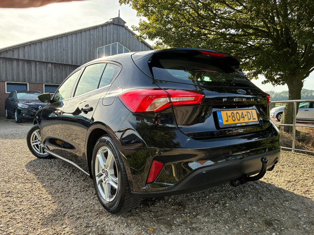 Foto 10 van Ford Focus 1.0 EcoBoost Trend Edition Business | Cruise + Airco + Navi nu € 12.975,-