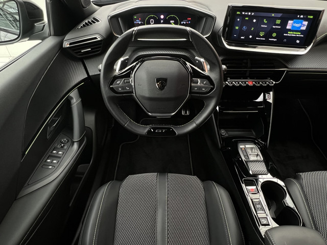 Foto 8 van Peugeot 2008 PureTech 130 GT EAT8 Automaat | Camera | Draadloze lader | Android Auto / Carplay
