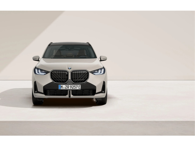 Foto 4 van BMW X3 30e xDrive - M-Sport Pro - Pano - Driving Ass Prof - 21 Inch
