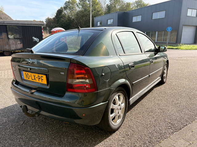 Foto 8 van Opel Astra 1.6 Njoy 62 Kw 8v 5-deurs