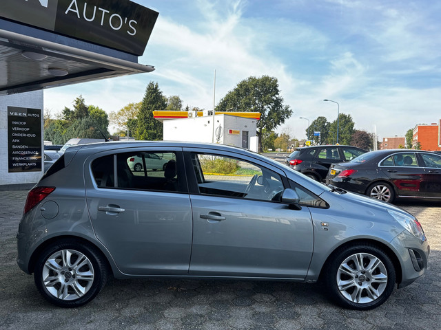 Foto 9 van Opel Corsa 1.2-16V Cosmo AUTOMAAT Cruise 5 Deurs Luxe