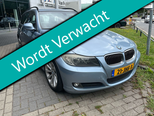 Foto 2 van BMW 3-serie Touring 320i 170pk 1e eig. Clima Cruise Leder Navi PDC Youngtimer