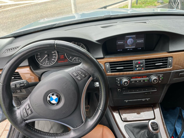 Foto 5 van BMW 3-serie Touring 320i 170pk 1e eig. Clima Cruise Leder Navi PDC Youngtimer