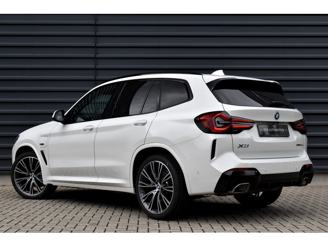 Foto 2 van BMW X3 xDrive30e M Sport | Pano | 21'' Wielen | Camera | CarPlay | Head-Up | Stoelverwarming | Sfeer