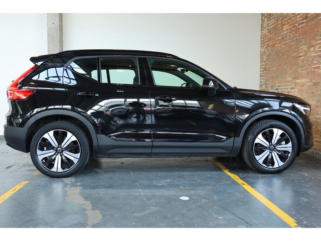 Foto 5 van Volvo XC40 Recharge Twin Ultimate 78 kWh | Panoramadak | Electrische bedienbare voorstoelen | Stoelv