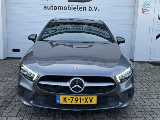 Foto 8 van Mercedes-Benz A-klasse 180 Business Solution Luxury-Digital dash- BTW - sfeerverlichting-Automaat-De
