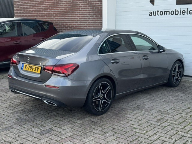 Foto 9 van Mercedes-Benz A-klasse 180 Business Solution Luxury-Digital dash- BTW - sfeerverlichting-Automaat-De