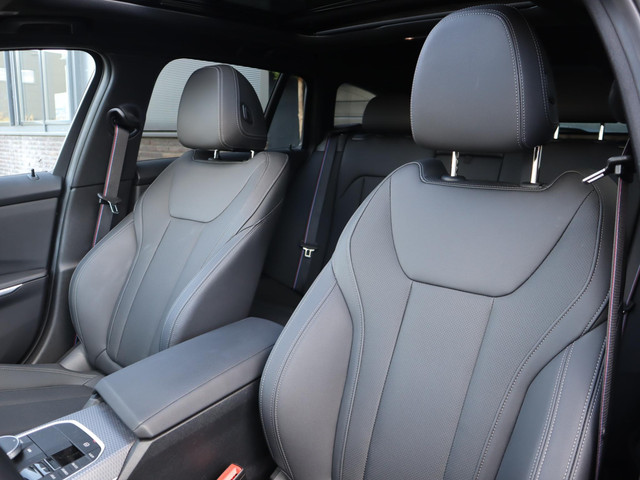 Foto 6 van BMW 3-serie Touring 330i xDrive | Pano | HUD  | 360 Camera | Trekhaak