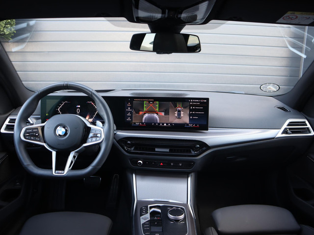 Foto 9 van BMW 3-serie Touring 330i xDrive | Pano | HUD  | 360 Camera | Trekhaak