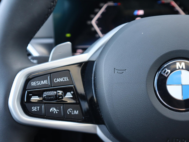 Foto 3 van BMW 3-serie Touring 330i xDrive | Pano | HUD  | 360 Camera | Trekhaak