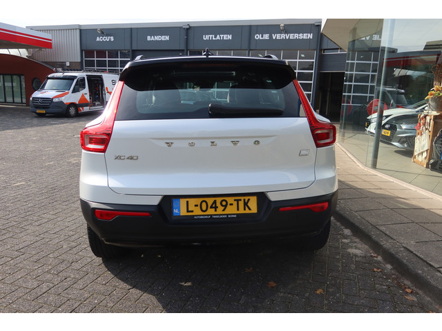 Foto 5 van Volvo XC40 1.5 T5 262PK Recharge R-Design Plug-IN I Panorama I Trekhaak I All-Season