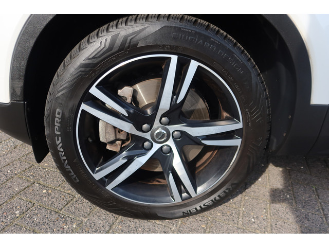 Foto 10 van Volvo XC40 1.5 T5 262PK Recharge R-Design Plug-IN I Panorama I Trekhaak I All-Season