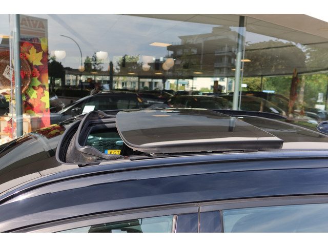 Volvo XC40 1.5 T5 262PK Recharge R-Design Plug-IN I Panorama I Trekhaak I All-Season