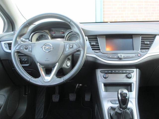 Foto 9 van Opel Astra 1.2 Edition Turbo, 1e Eig, , Navi, Camera, Airco, LM, APK 9-28
