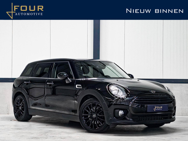 MINI Clubman 1.5 Cooper Black edition | Carplay | Stoelverwarming | Keyless | Sfeerverlichting | All