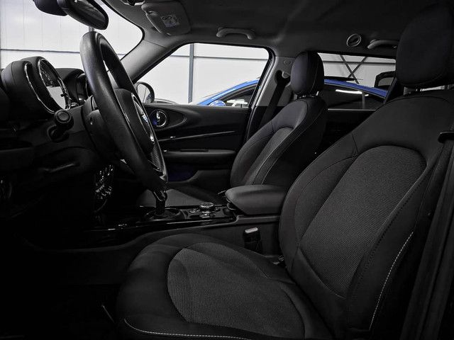 Foto 6 van MINI Clubman 1.5 Cooper Black edition | Carplay | Stoelverwarming | Keyless | Sfeerverlichting | All