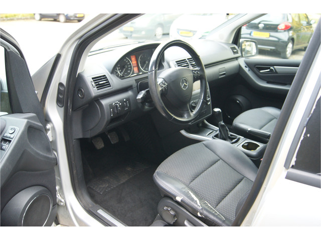 Foto 10 van Mercedes-Benz A-Klasse 160 BlueEFFICIENCY Business Class Avantgarde, Airco, MOOI!!!