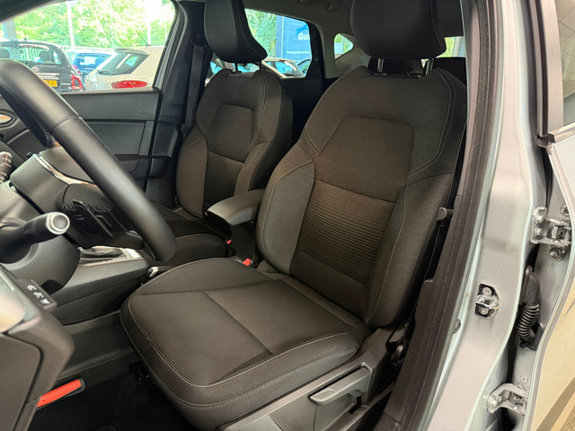 Foto 10 van Renault Captur 1.3 TCe 140 Zen CAMERA|CARPLAY|AUTOMAAT