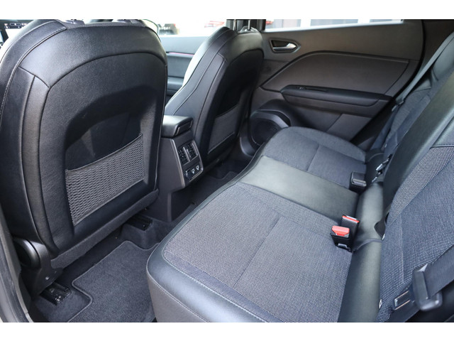 Foto 5 van Renault Captur 1.3 TCe 140 R.S. Line TREKHAAK-AFN. CAMERA DAB CARPLAY CRUISE CLIMA 2xPDC 18"LMV ENZ!